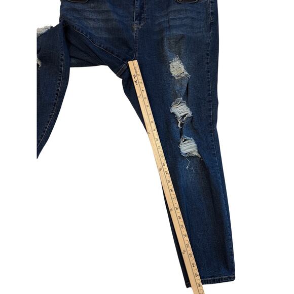 Torrid Jeans Womens Sz 22S Blue High Rise Ultra Skinny Stretch Distressed Ripped - Picture 9 of 10